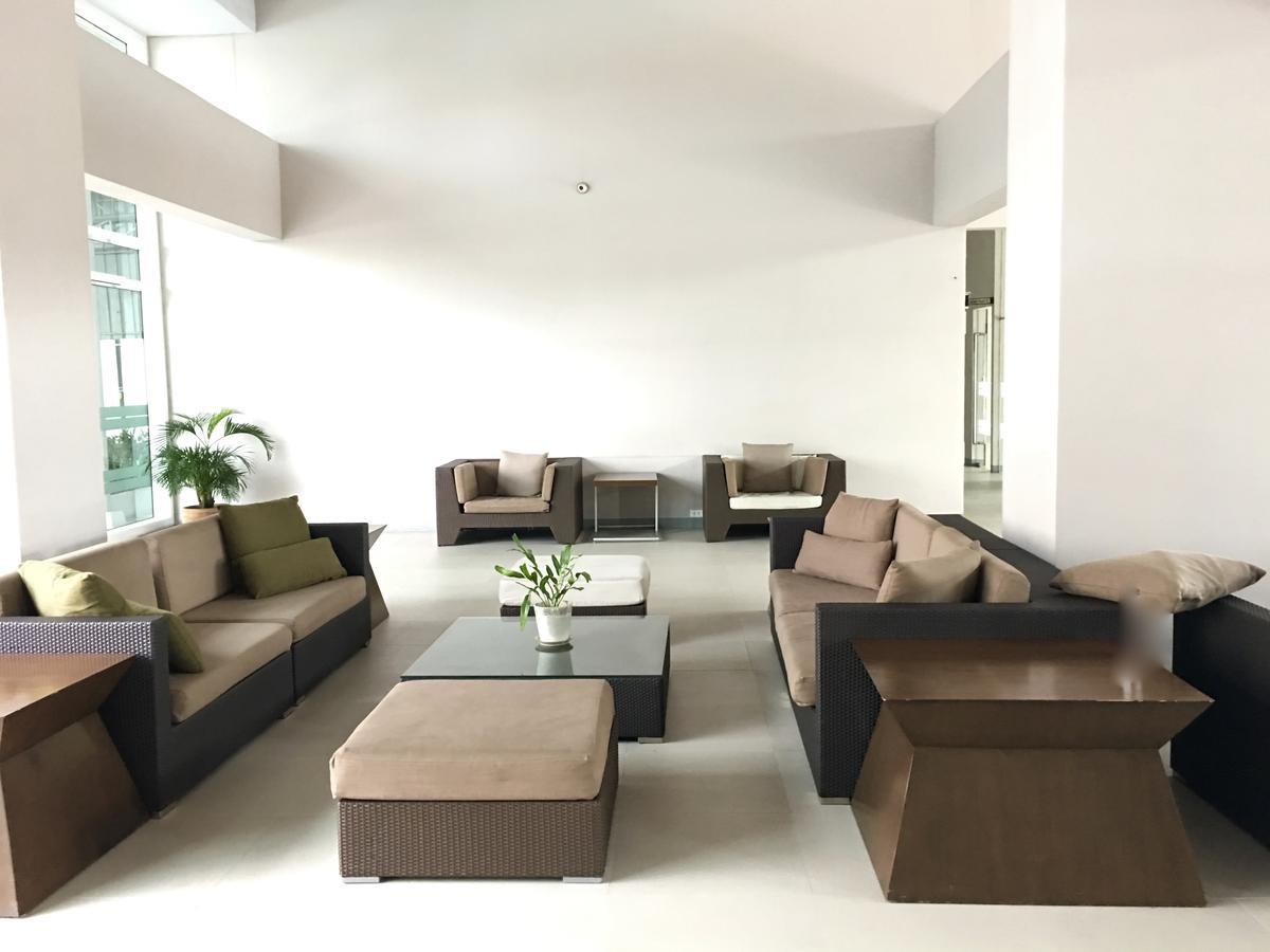 The Beacon Serviced Residences Makati City Esterno foto