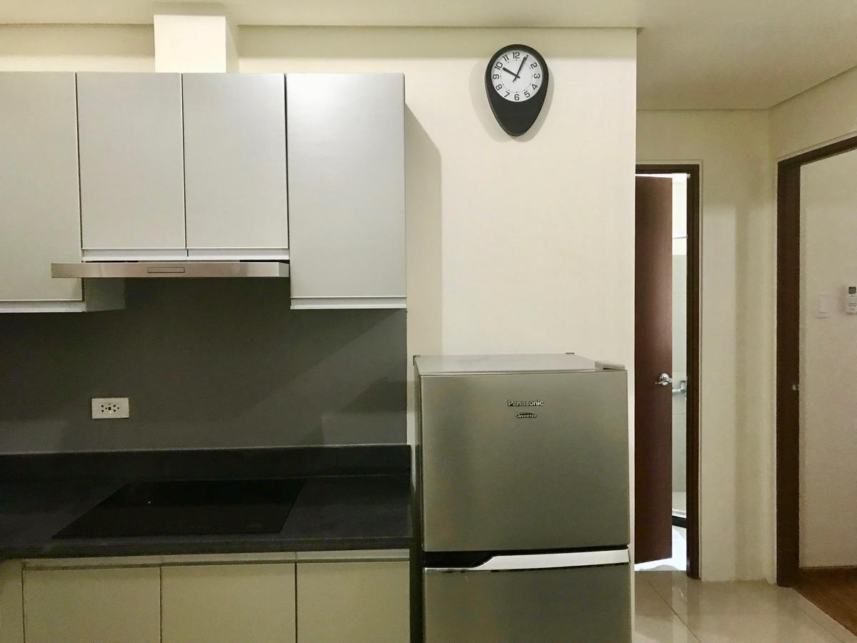 The Beacon Serviced Residences Makati City Esterno foto