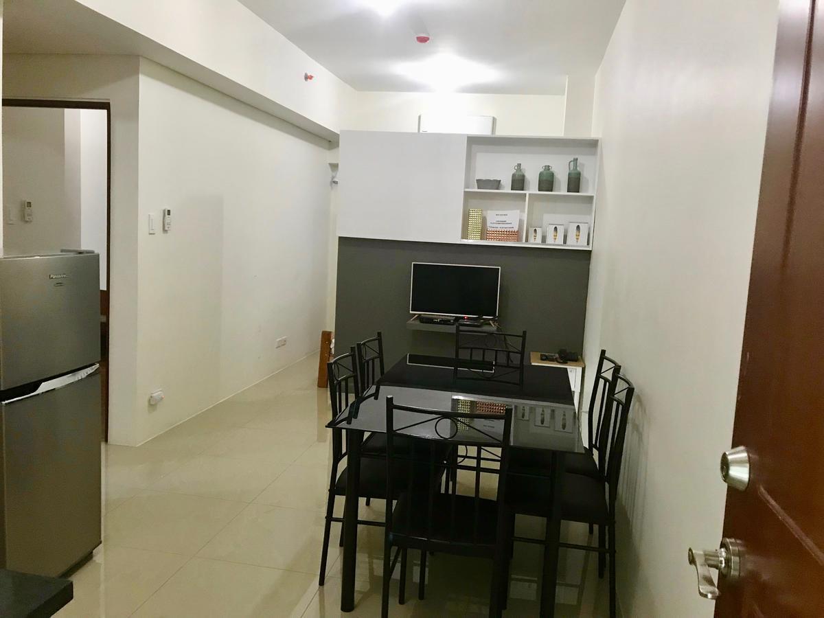 The Beacon Serviced Residences Makati City Esterno foto