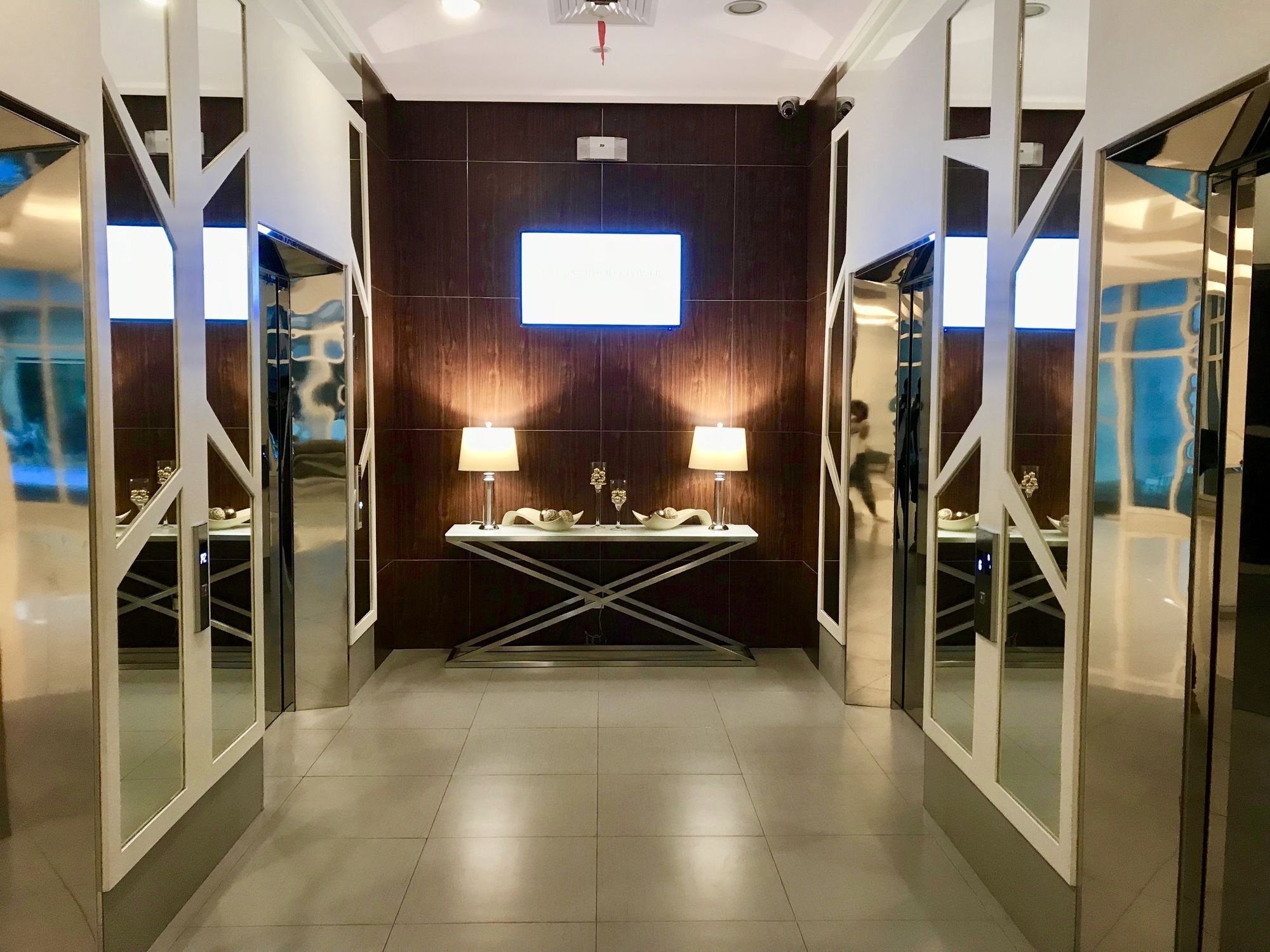 The Beacon Serviced Residences Makati City Esterno foto