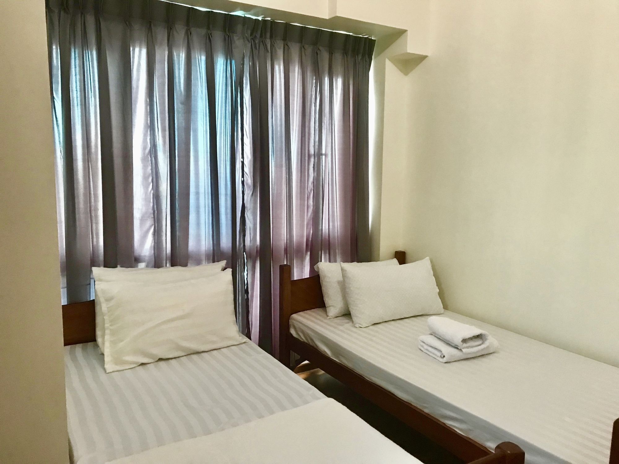 The Beacon Serviced Residences Makati City Esterno foto