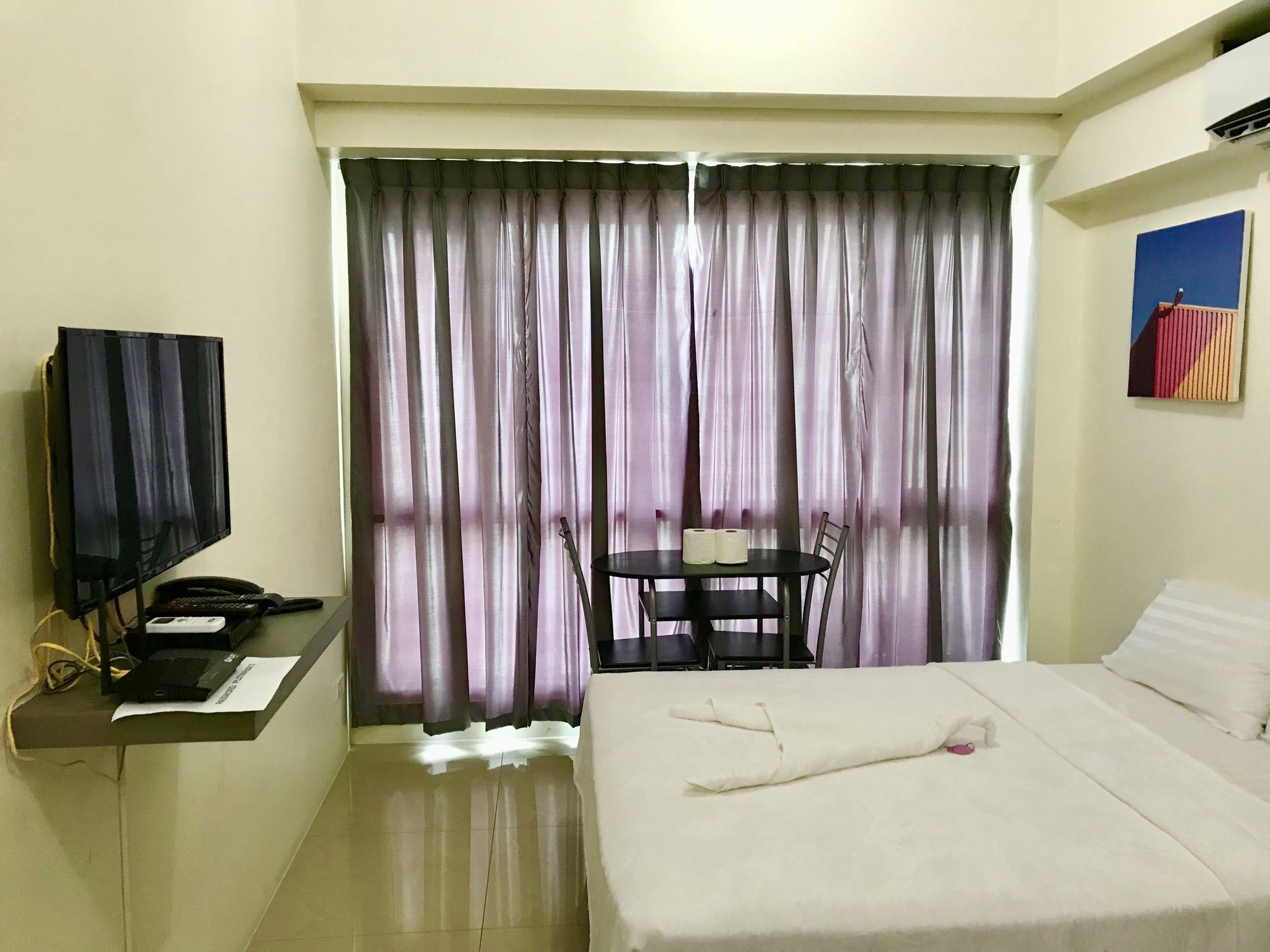 The Beacon Serviced Residences Makati City Esterno foto