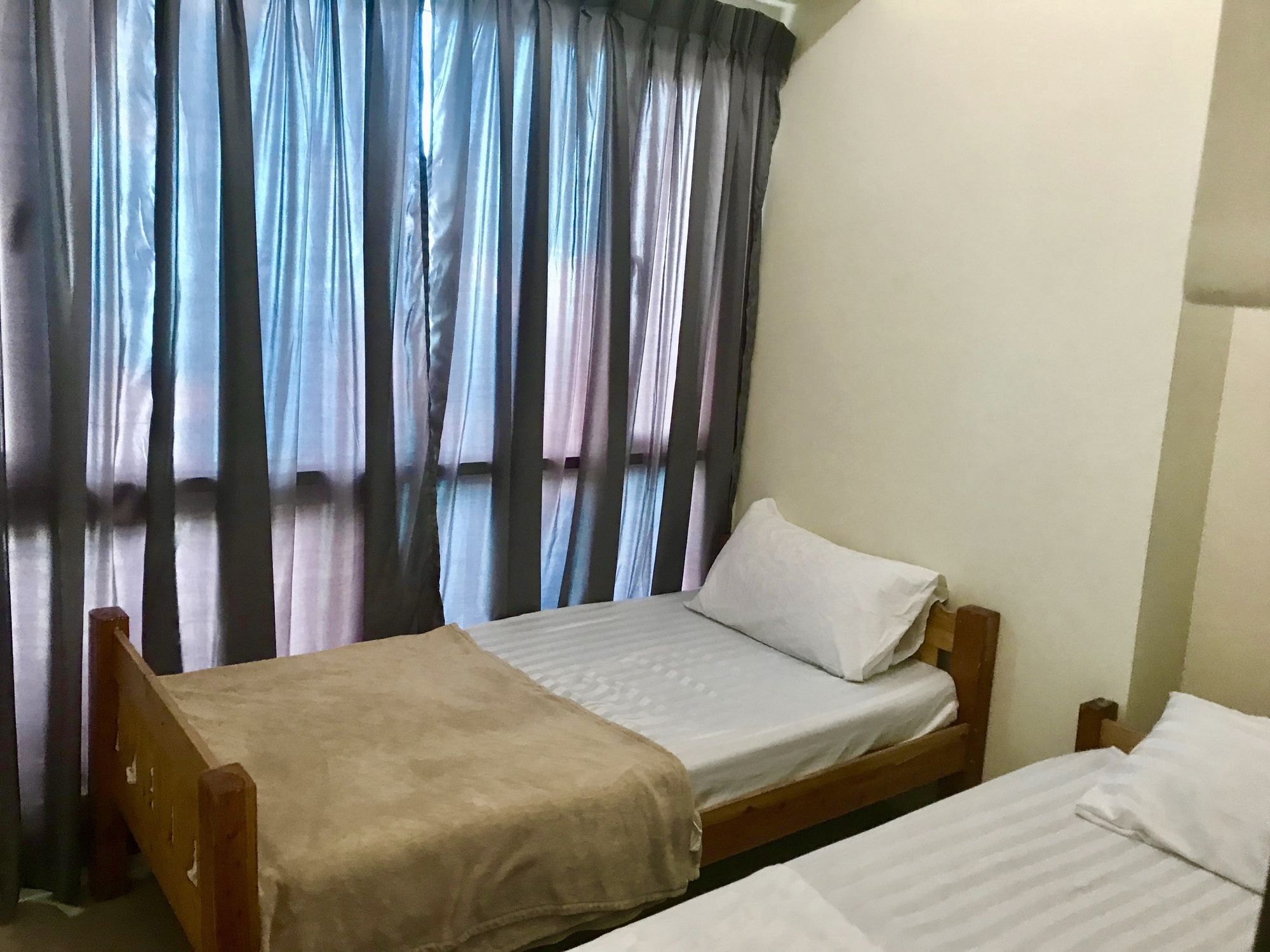 The Beacon Serviced Residences Makati City Esterno foto